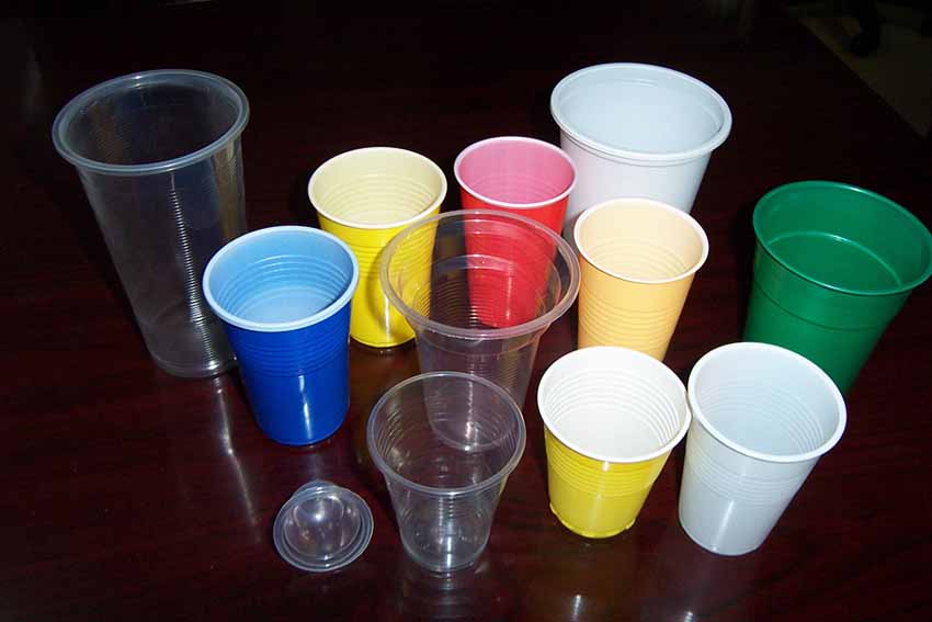 plastic drink cups