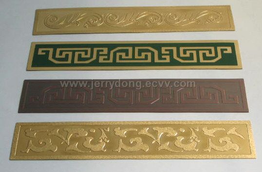 Videos porno de mujeres virgenes Decorative brass strip