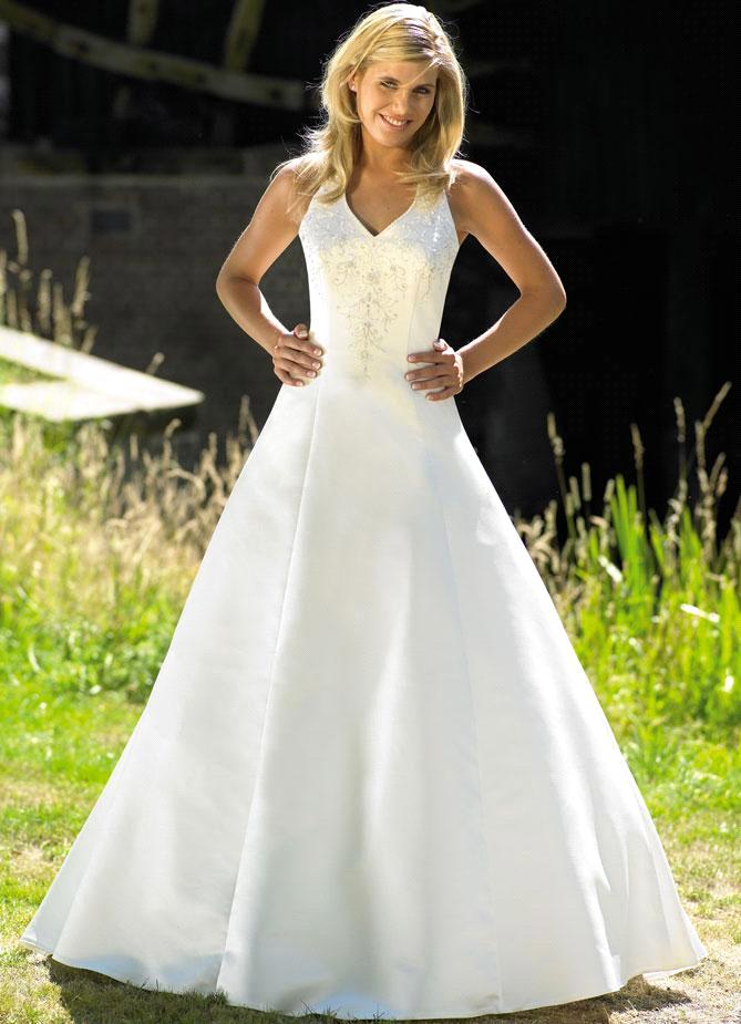 ALine Princess Halter Neckline Sleeveless Satin Beach Wedding Dress B 