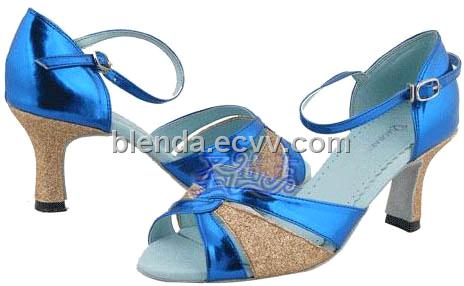 Dance Shoes Jazz. lady ballroom dance / shoes