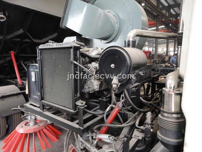 Sweeping Truck - 5CBM5