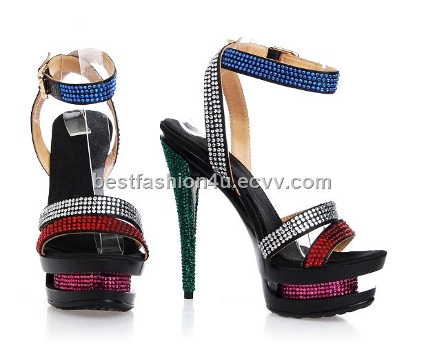 Gucci-Women-High-Top-Shoes-023-1215.jpg