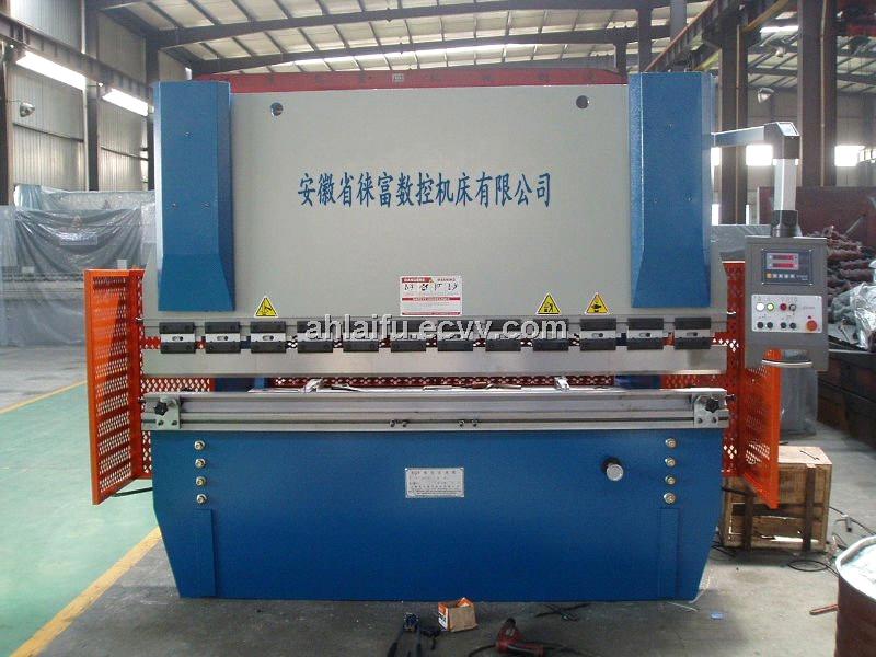 Accurl WC67Y 100T 4000 Hydraulic Press Brake From China Manufacturer