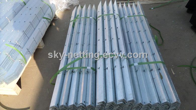 Hot Rolled Carbon Steel Angle Bracing Bar Slotted Angle