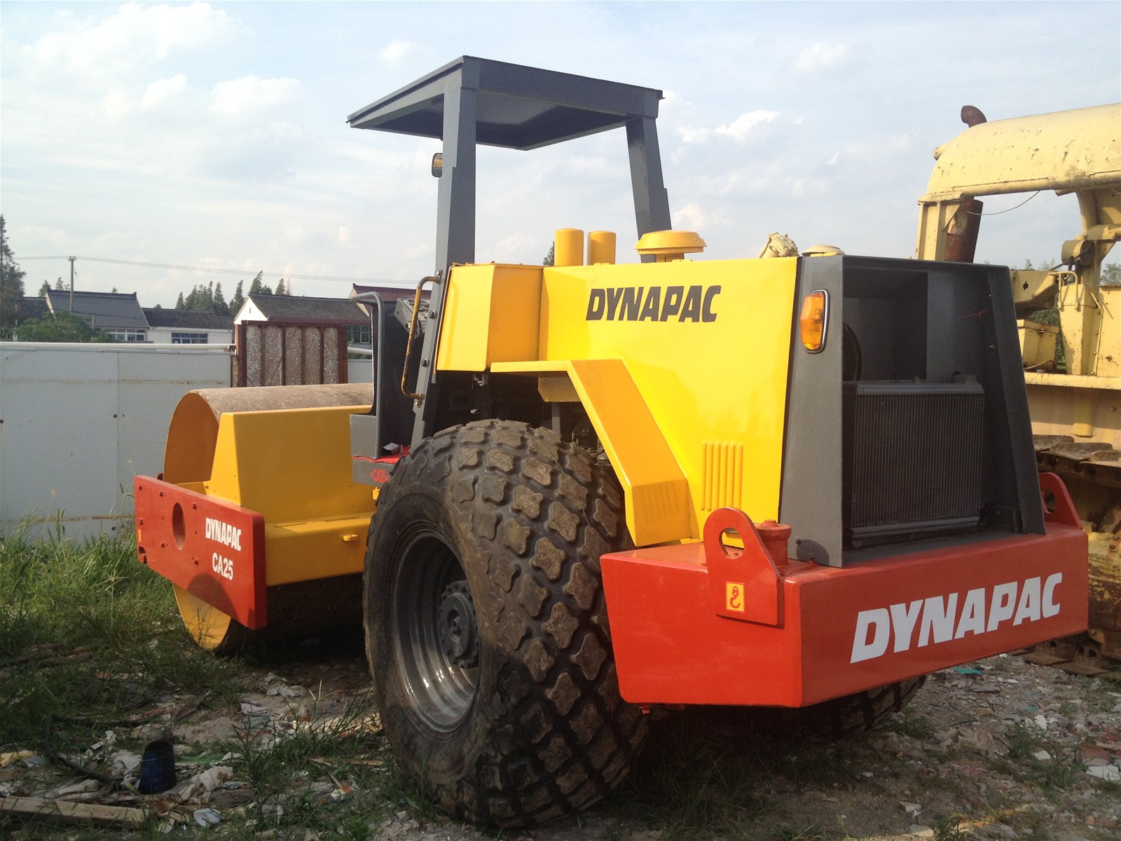 used road roller ca25 dynapac/ Dynapac road roller ca25/ used road roller used road roller ca25 dynapac/ Dynapac road roller ca25/ used road roller