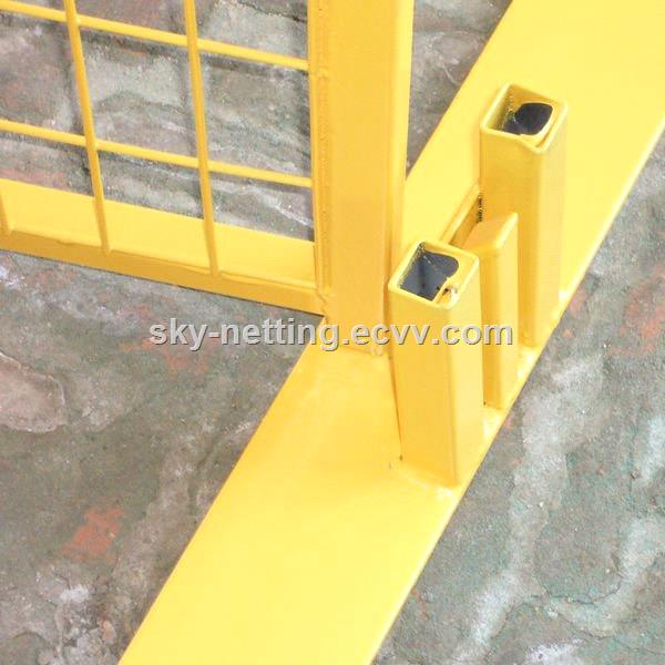 CanadastandardPVCcoatedtemporaryconstructionfence CanadastandardPVCcoatedtemporaryconstructionfence