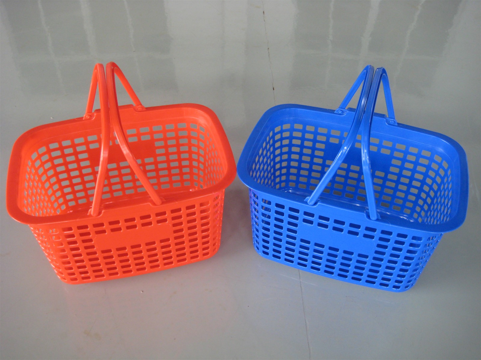 plastic shopping baskets wholesale