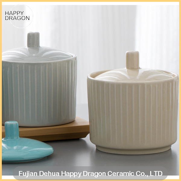Creamy Ceramic Candle Container With Embossment lines Creamy Ceramic Candle Container With Embossment lines