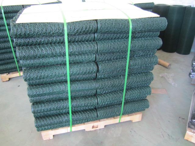 150ftx6ft 34 Dark Green PVC Coated Hexagonal Netting