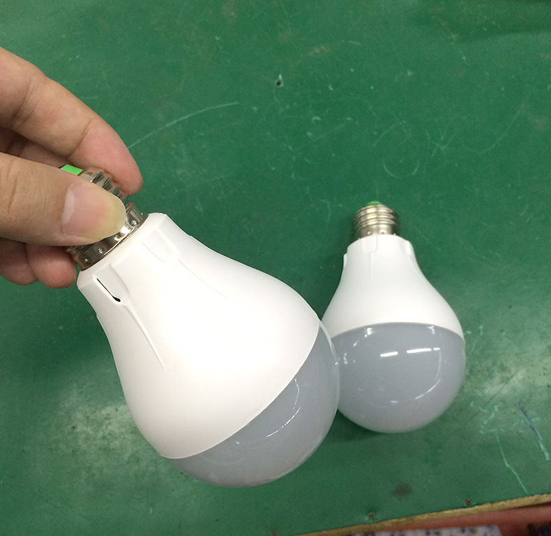 motion activated light bulb