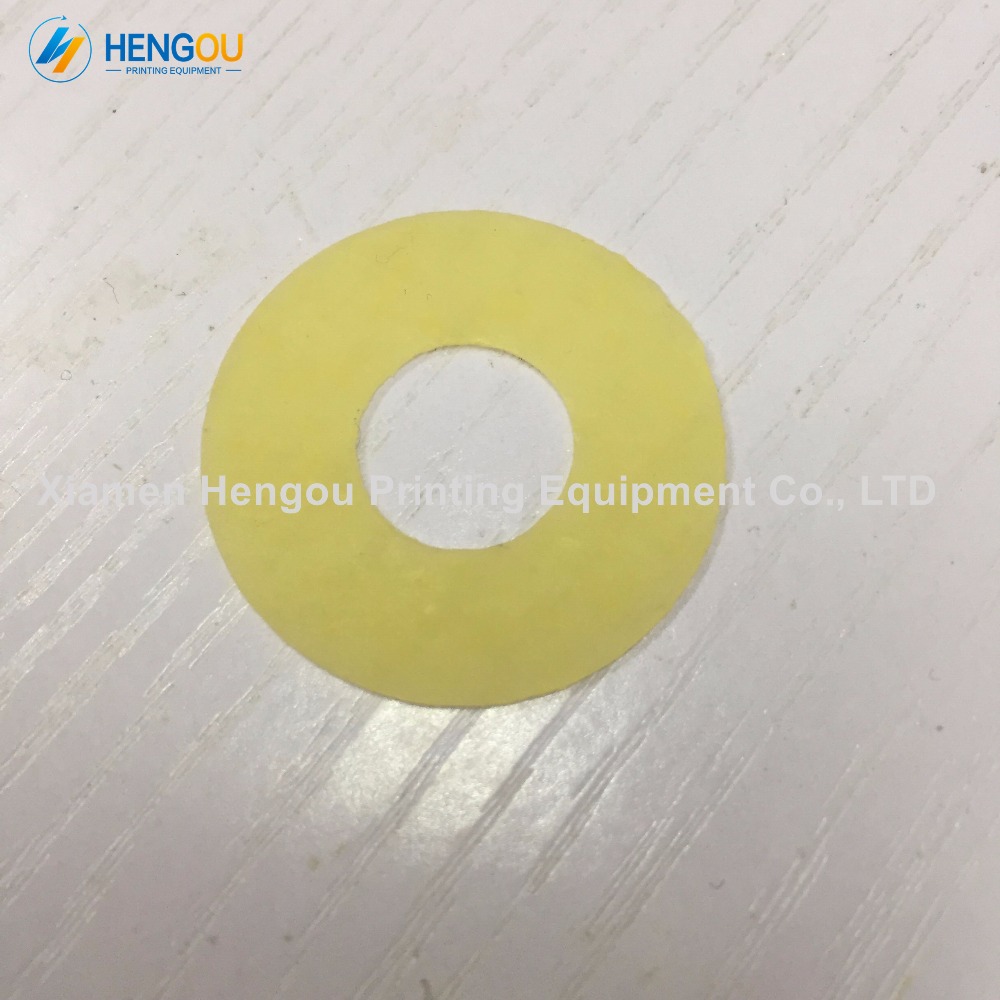 1 packs100pieces offset printing machine yellow rubber sucker size 30x13x05mm China post free shipping