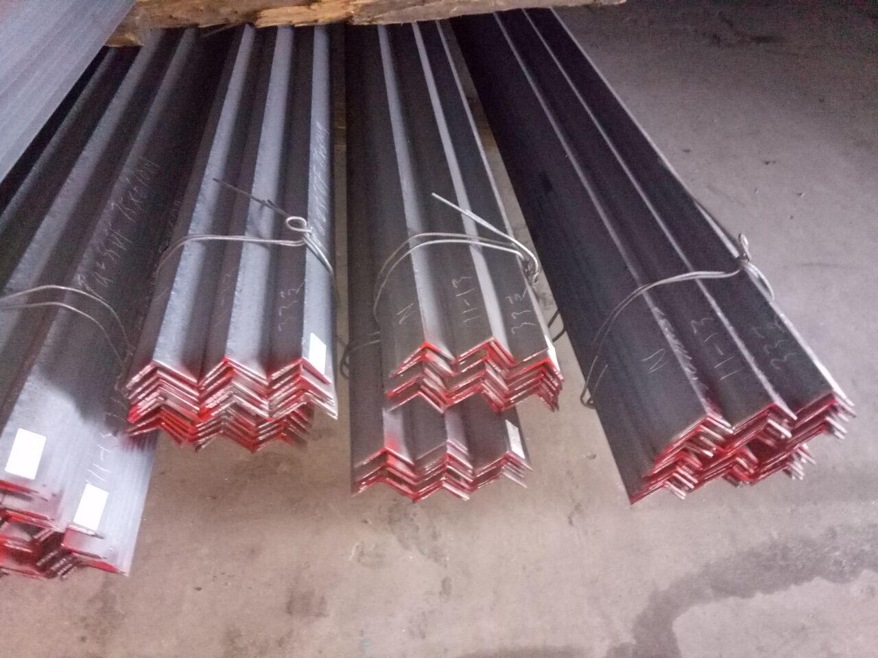 STRUCTURE STEEL equal angle and unequal angle