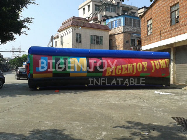 China Factory bigairbag trampoline park