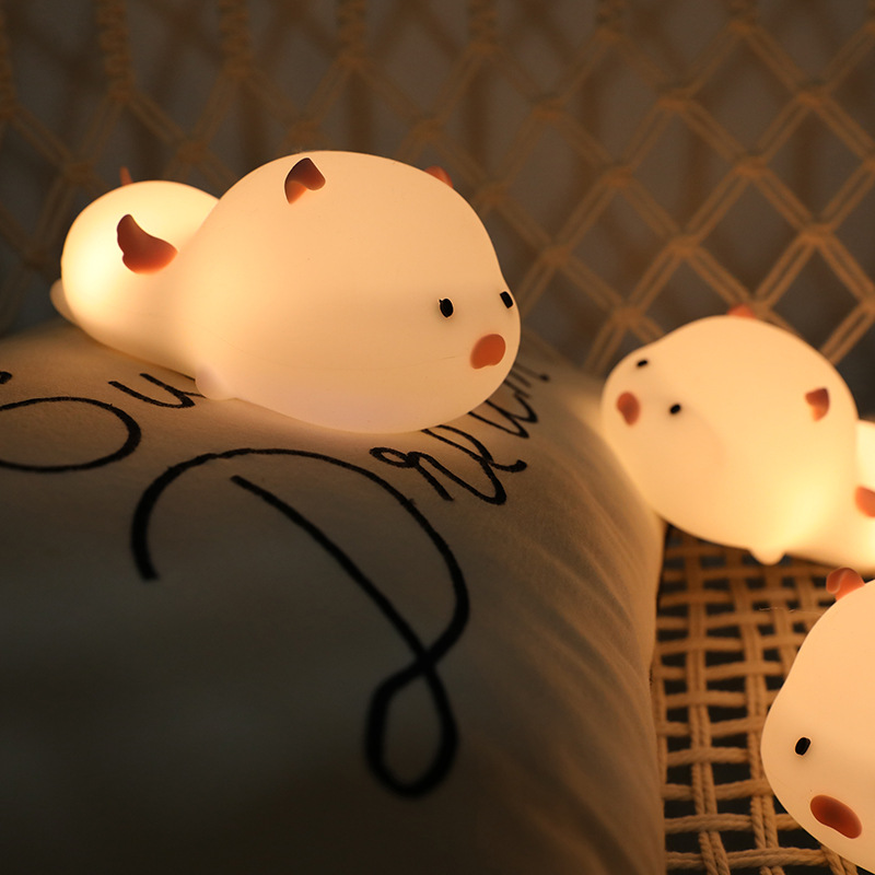Timing Sleep with Cute Pig Silicone Night Light Colorful Cute Pet USB Charging Innovative Unique NonPolar Dimmer