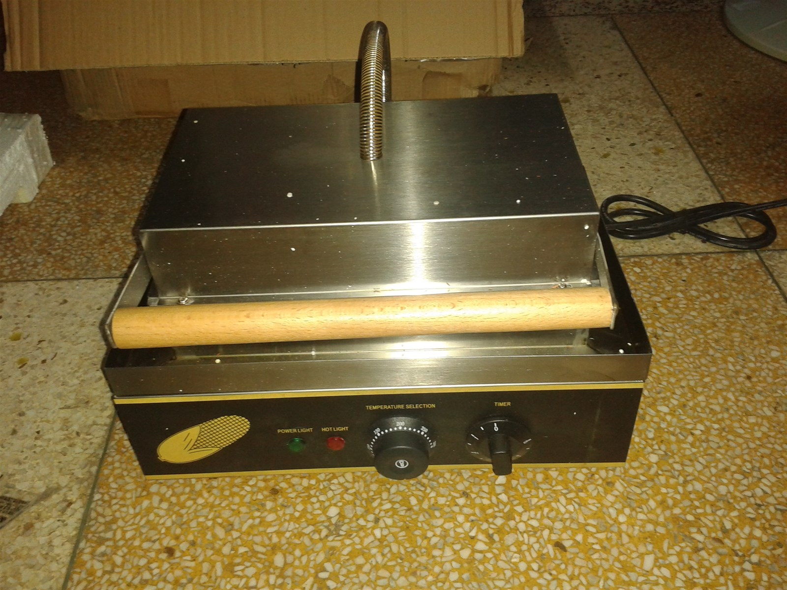 110V 220v Electric Corn shaped Lolly waffle stick Hot dog waffle maker