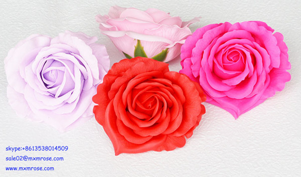 Top Quanlity Wholesale 9pcs Heart Shap Soap Flower soap flower factory from china