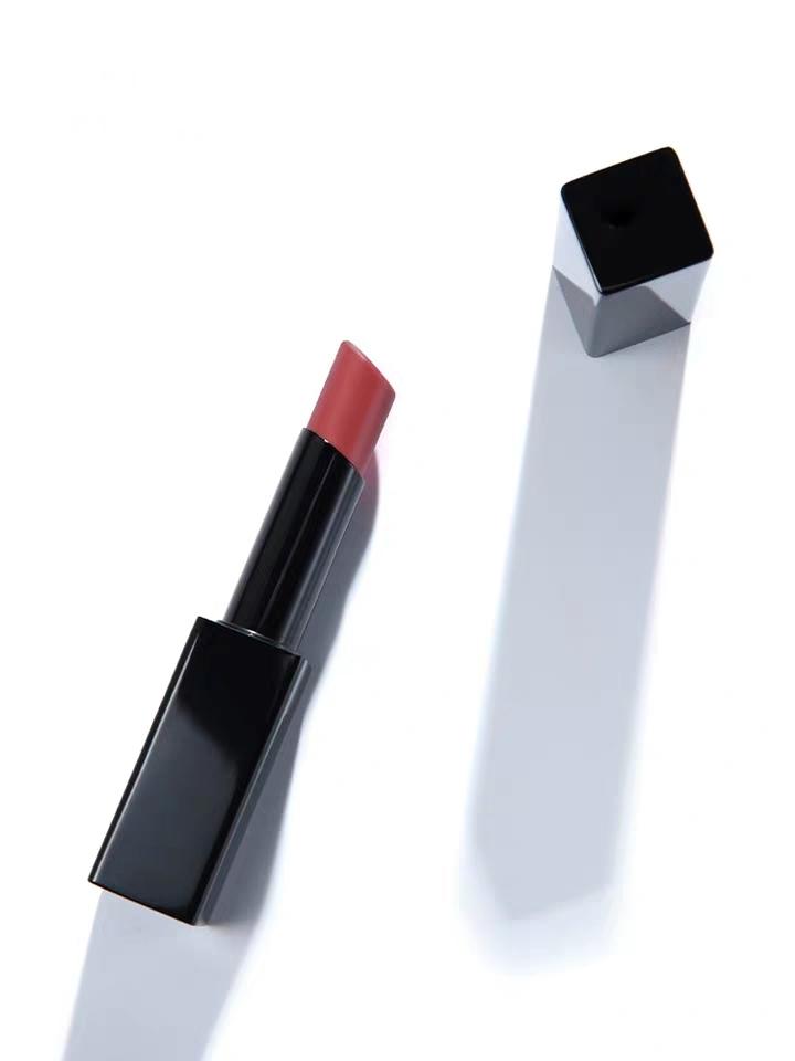 Unique long lasting lipsticks matte