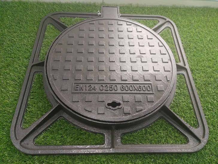 Ductile Iron Manhole Cover with Frame En124 Class B125 C250