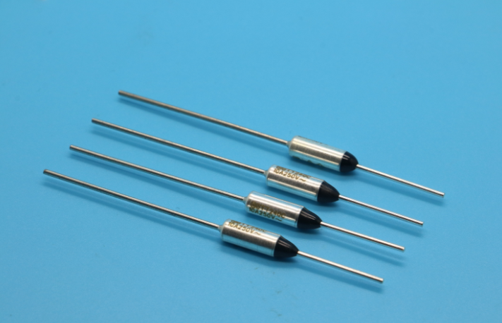 Thermal fuse for overtemperature protection