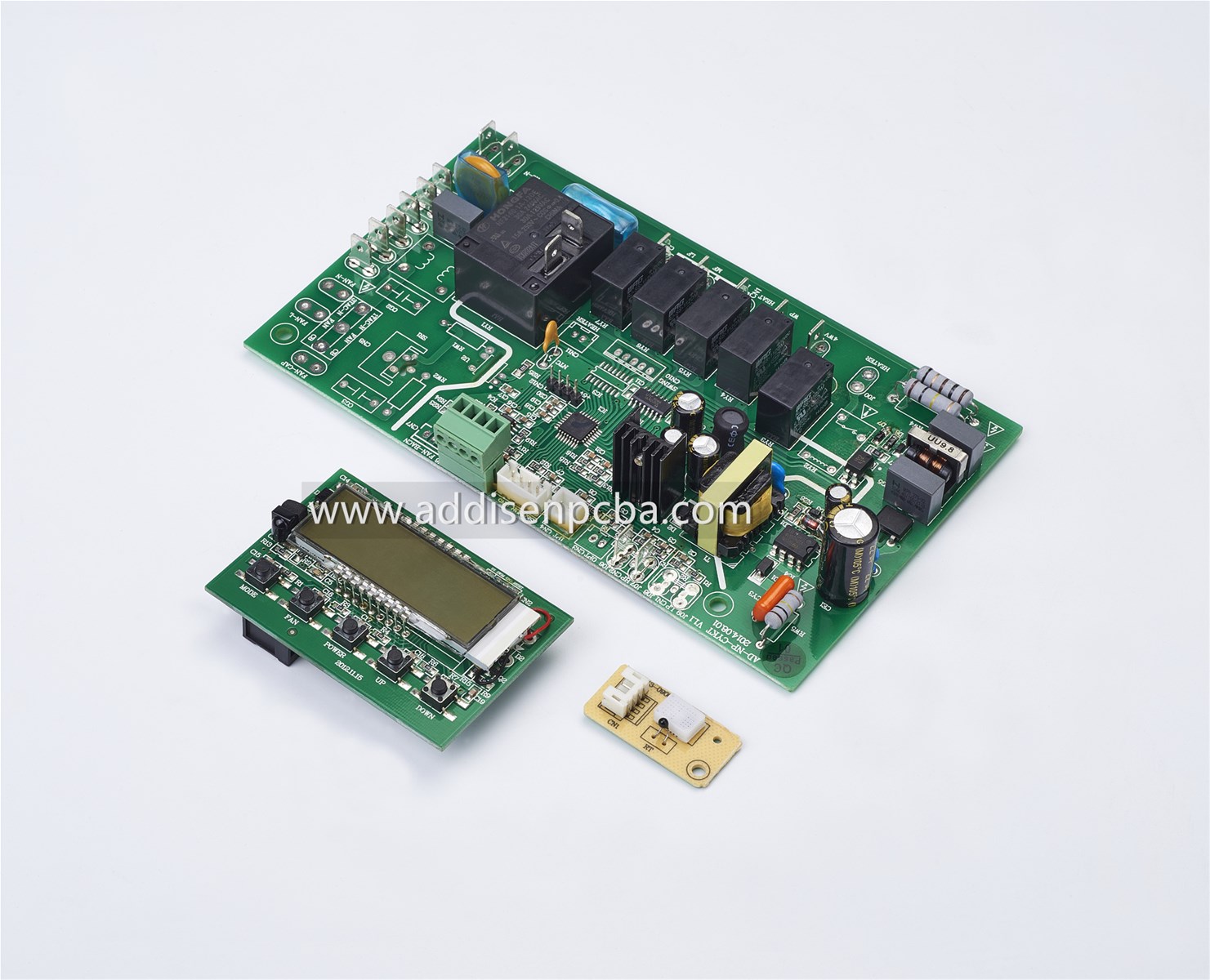 Circuit board controller for yacht air conditioner