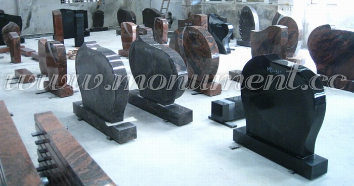 Heart Style Black Granite Monuments