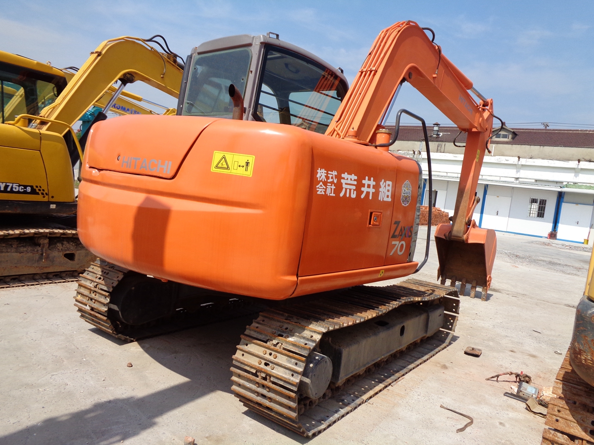 Used Hitachi ZX60 ZX 60 mini excavator in good condition for sale second hand hitachi mini digger ZX60 ZX70