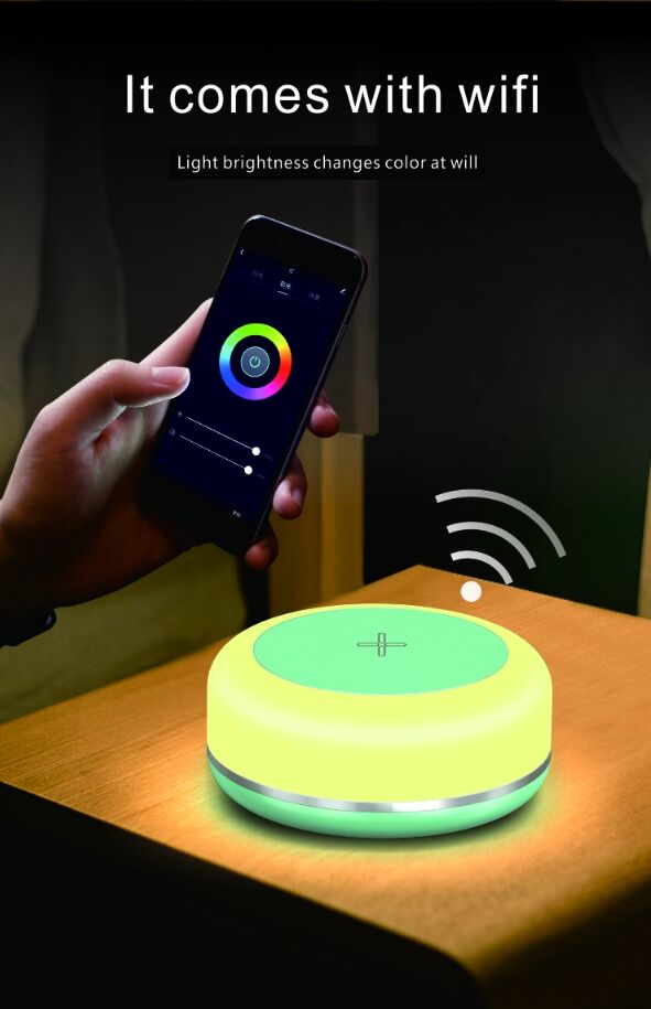 Newest Popular Design Portable Wireless Charging Atmosphere Lamp Charging Pad Wireless Charger 15W Phone Quick Charger