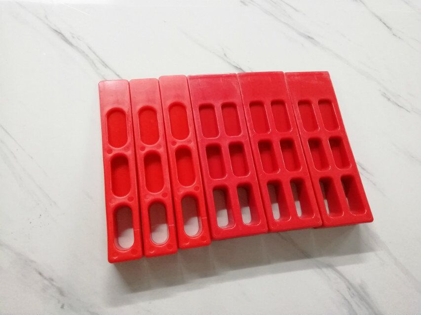 Wholesale small medium and large Plastic Wedge for Feeder Set of 3