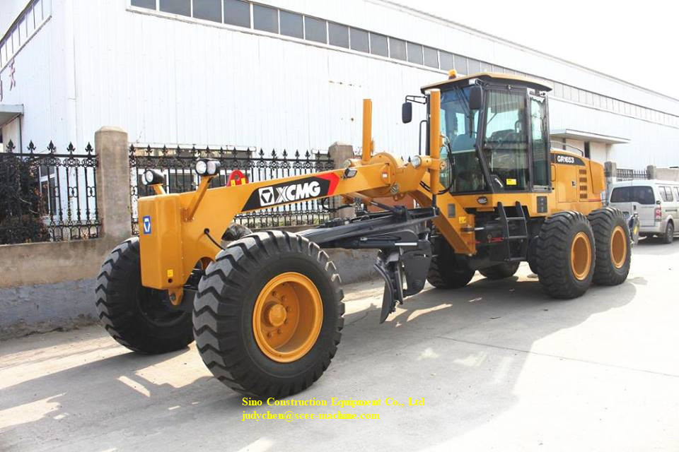 XCMG 15400kg Road Construction Motor Grader with Blade 3965x610mm