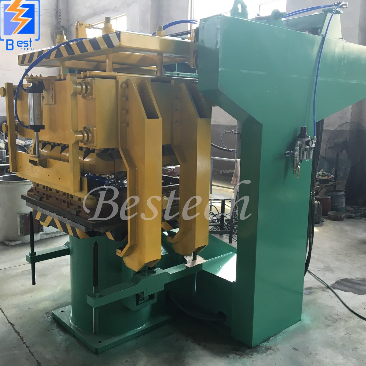 Hydraulic Pressure Sand Molding Machine