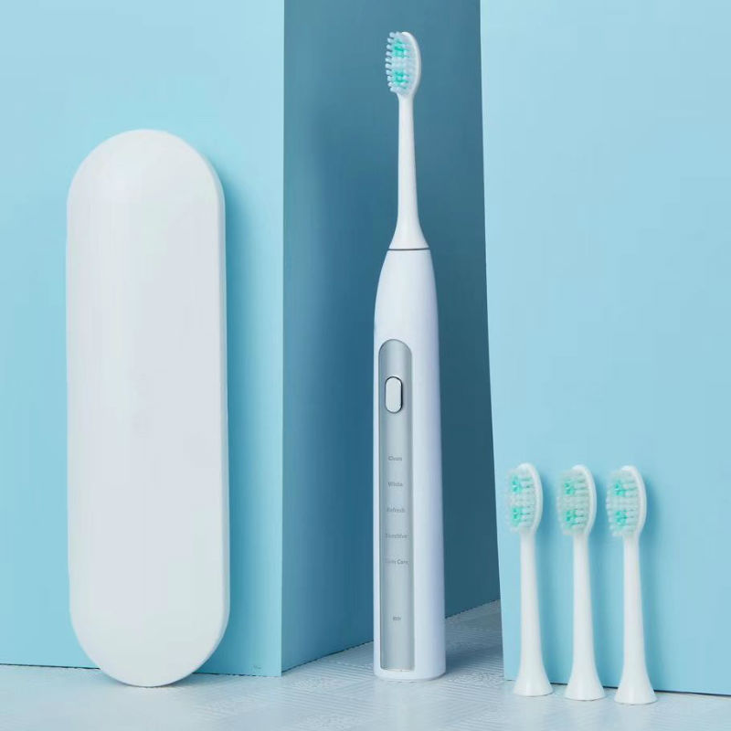 Efficient Brushing Long Battery Life Electric Sonic Toothbrush with Travel Case