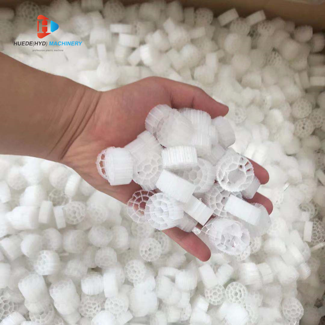 Four Cavity HDPE MBBR Bio Carrier Filter Media Extruder MBBR Making Machine