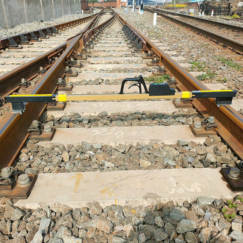 Digital Track Gauge For Railway Measurement