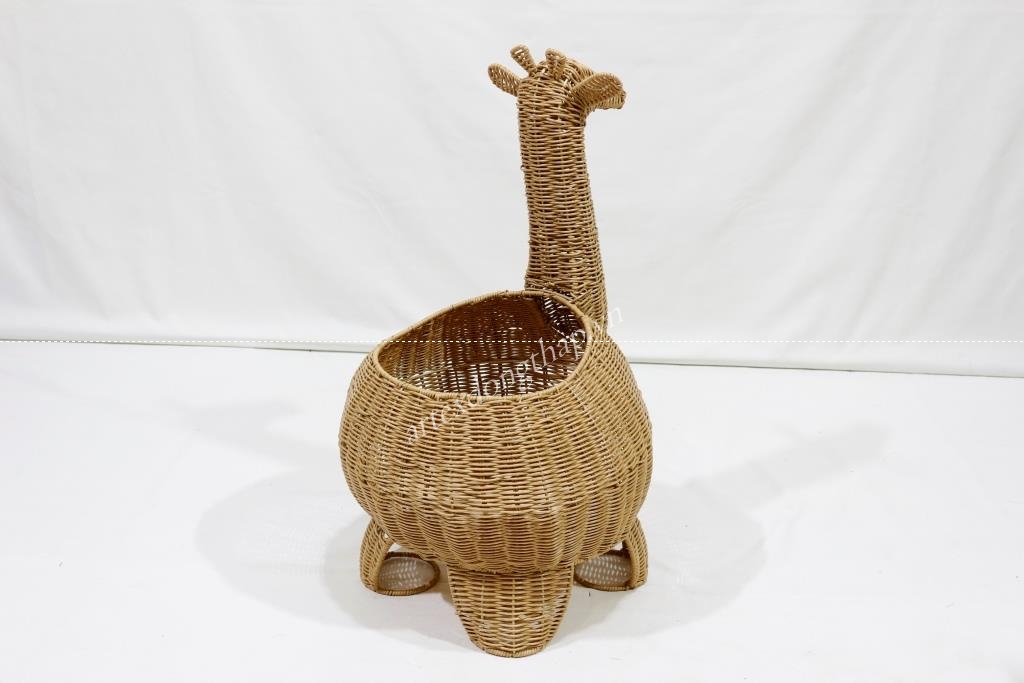 New Design Poly Rattan Animal Storage Basket Home Decor CH4075A1BR