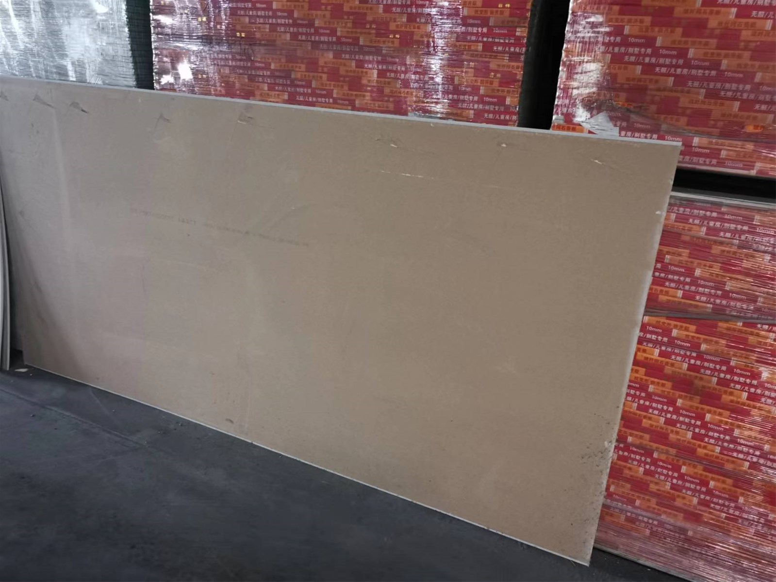 Fast Delivery Good Price Gypsum Board in Stock for False Ceiling