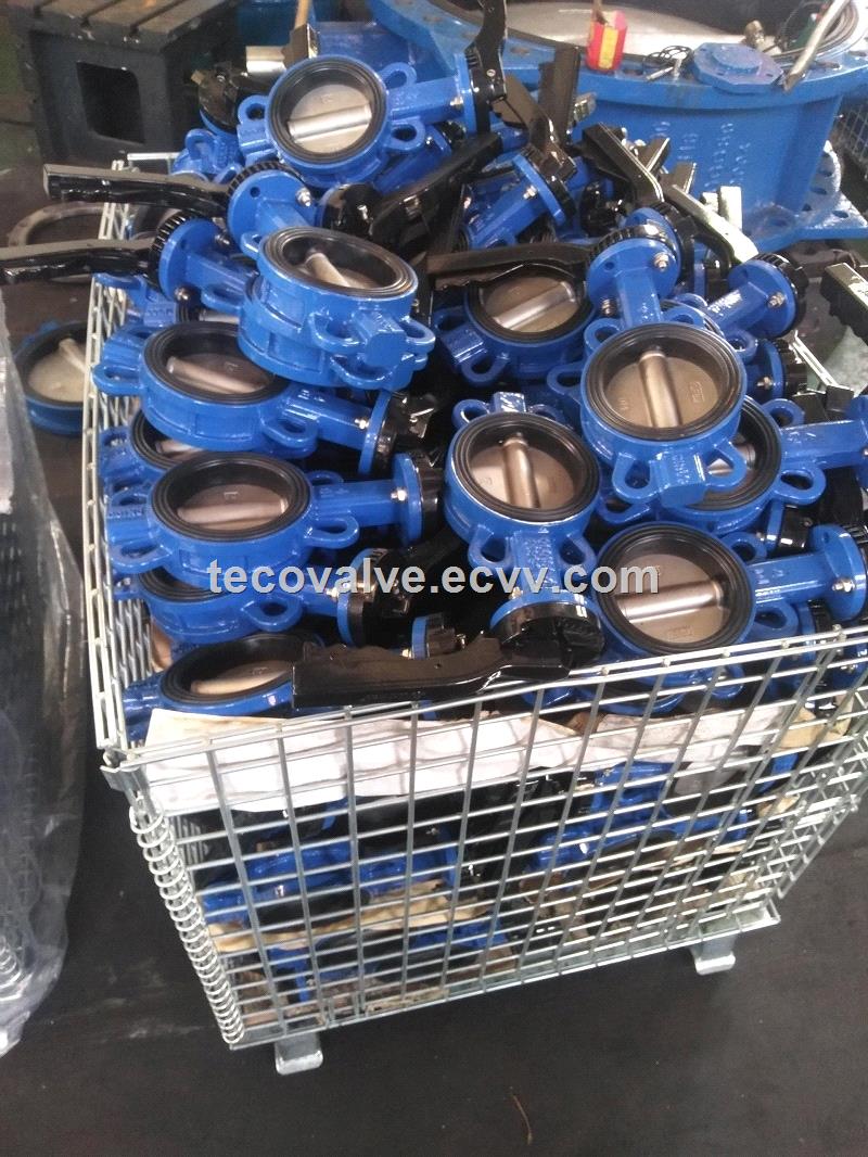 Resilient seat butterfly valves wafer type