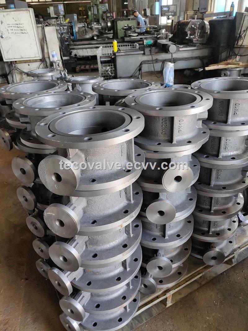 Resilient seat butterfly valves wafer type
