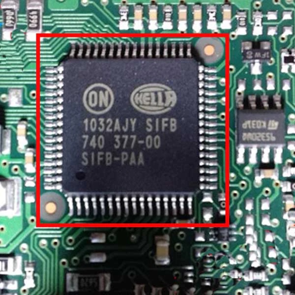 SIFB 740 37700 SIFBPAA Car Computer Board Chip