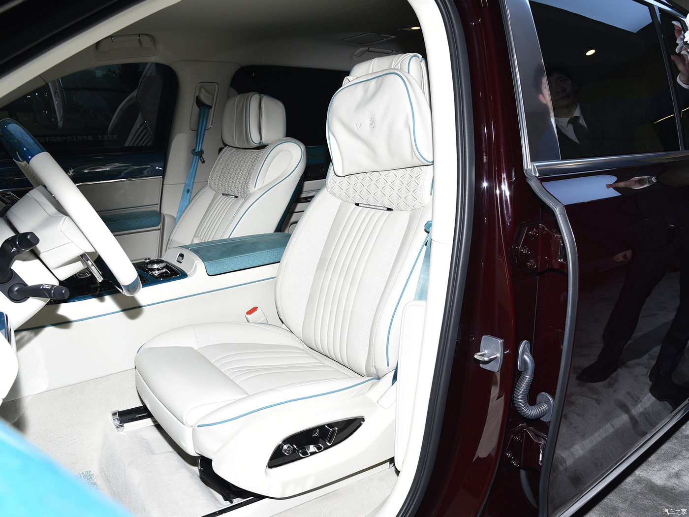 2024 Hongqi Guoli Super Luxury Executive Sedan 40T V8 Engine Luxury Car