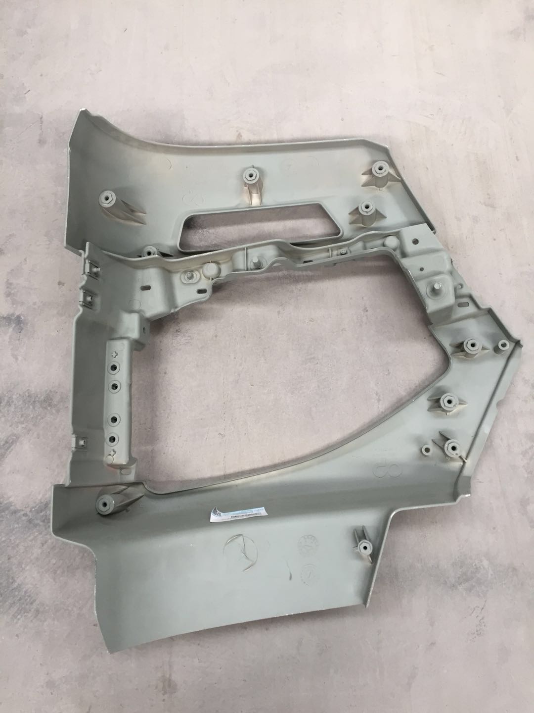 Right Bumper Assembly (Standard Floor Belt Decoration Board)