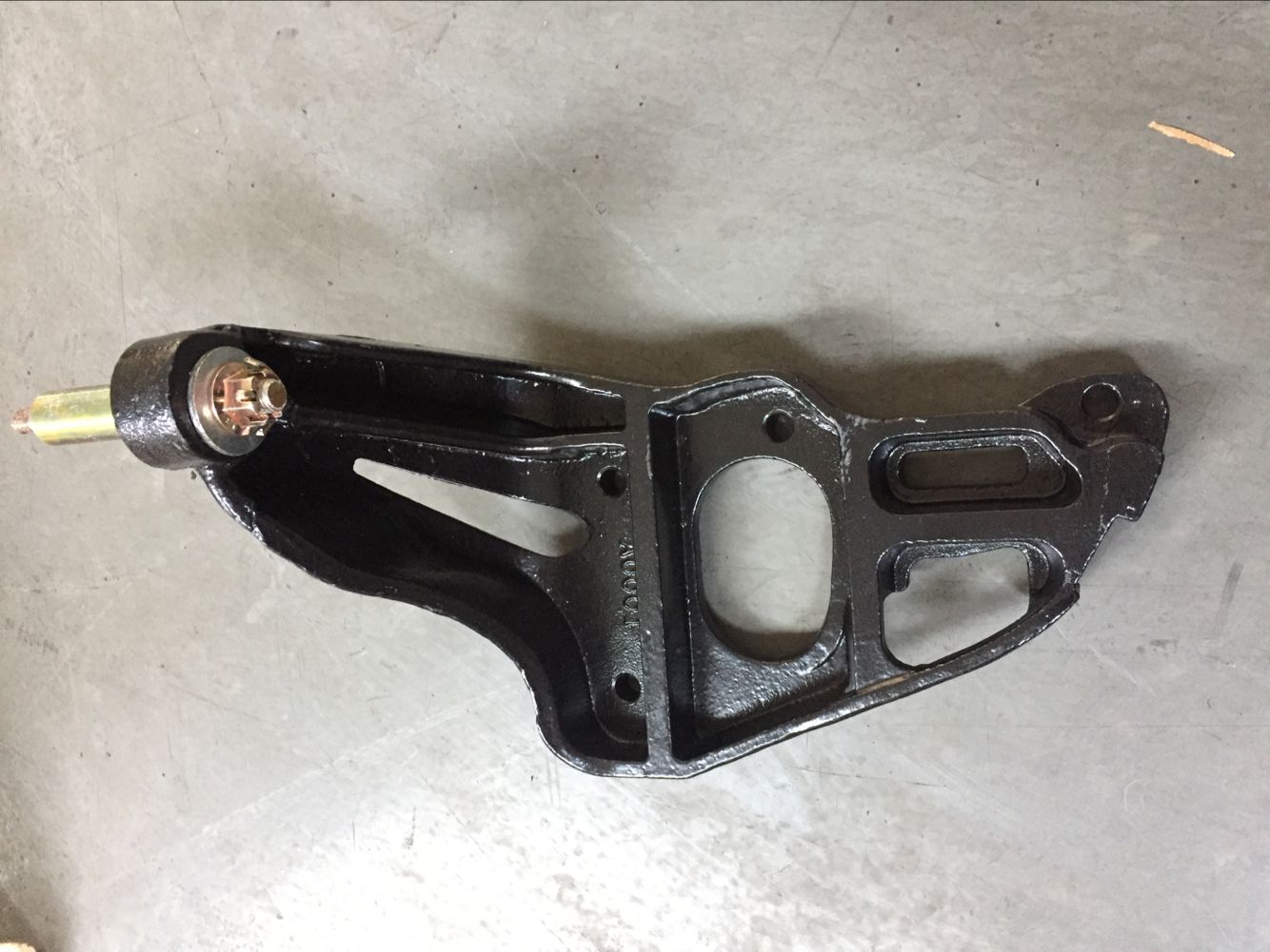 Selection. Four-corner bracket for shift pull rod