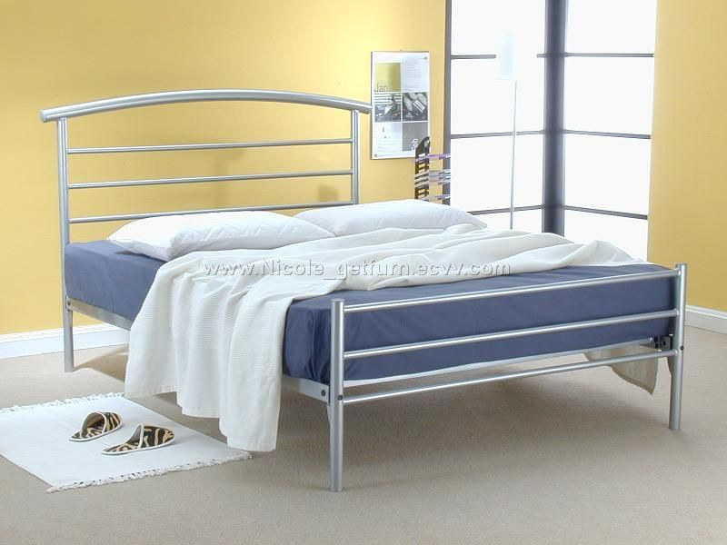 Metal double bed