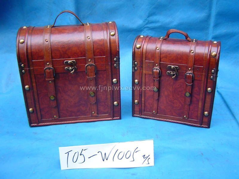 wooden & leather handicrafts
