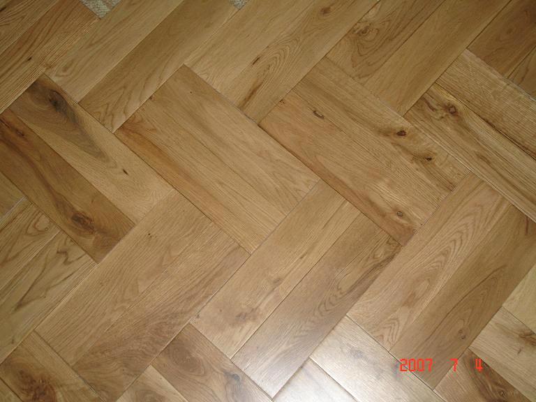 Solid Herringbone Oak Tile (LDP-SOP)