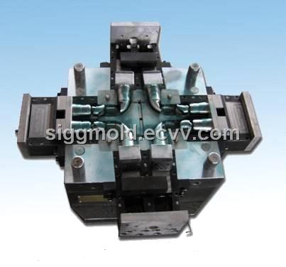 Injection mold for pipe fittings