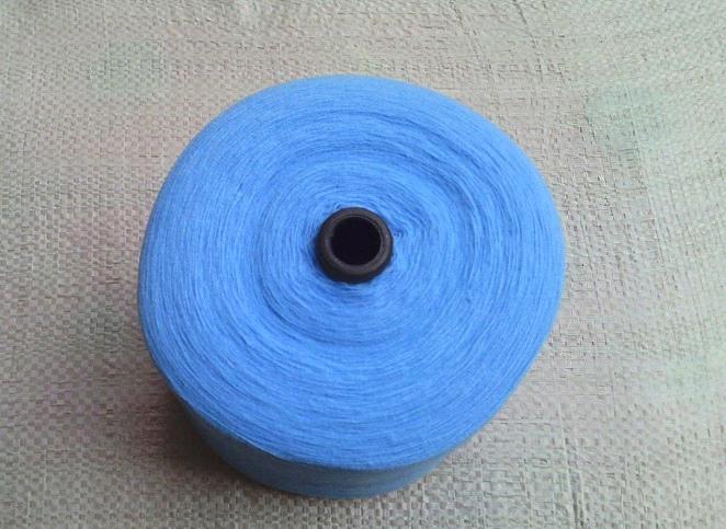 Acrylic bulky yarn