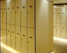 Compact Laminate for lockers