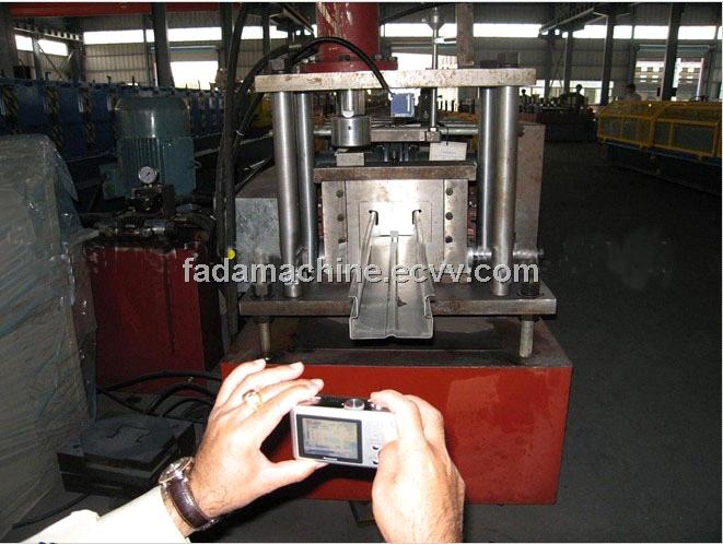 Cold Roll Forming Machine / Cold Roofing Sheet Forming Machine