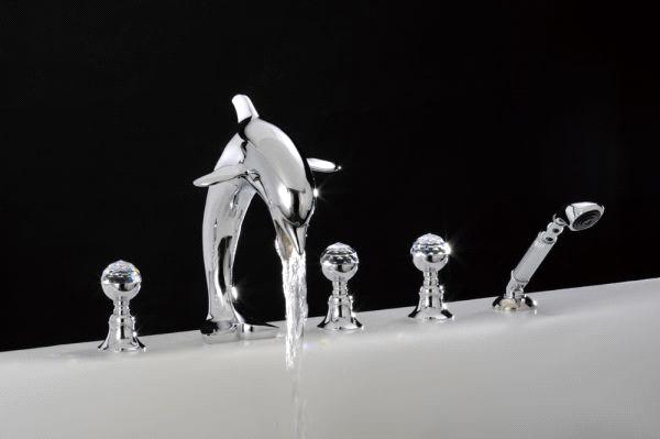 gold pvd crystal  handles dolphin tub and shower  faucet with handshower
