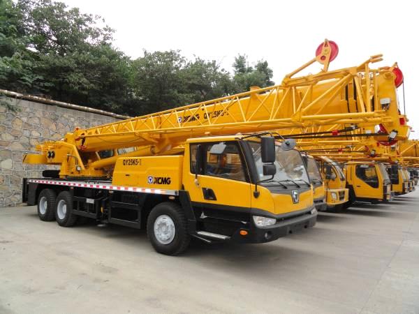 XCMG Truck Crane 25ton, Lifting Machine for Construction and Landscaping